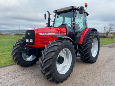 Massey Ferguson 4370