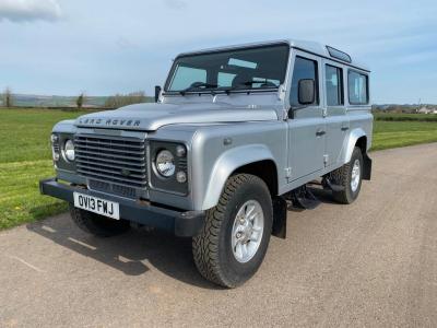 Land Rover Defender 110