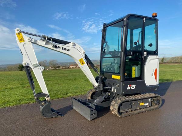 Bobcat E19